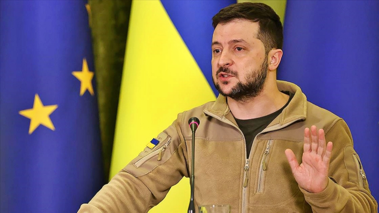 Zelenskiy, Mariupol'ün kontrolünün Rusya'ya geçtiğini doğruladı: "Hâlâ Ukrayna askerleri var" dedi