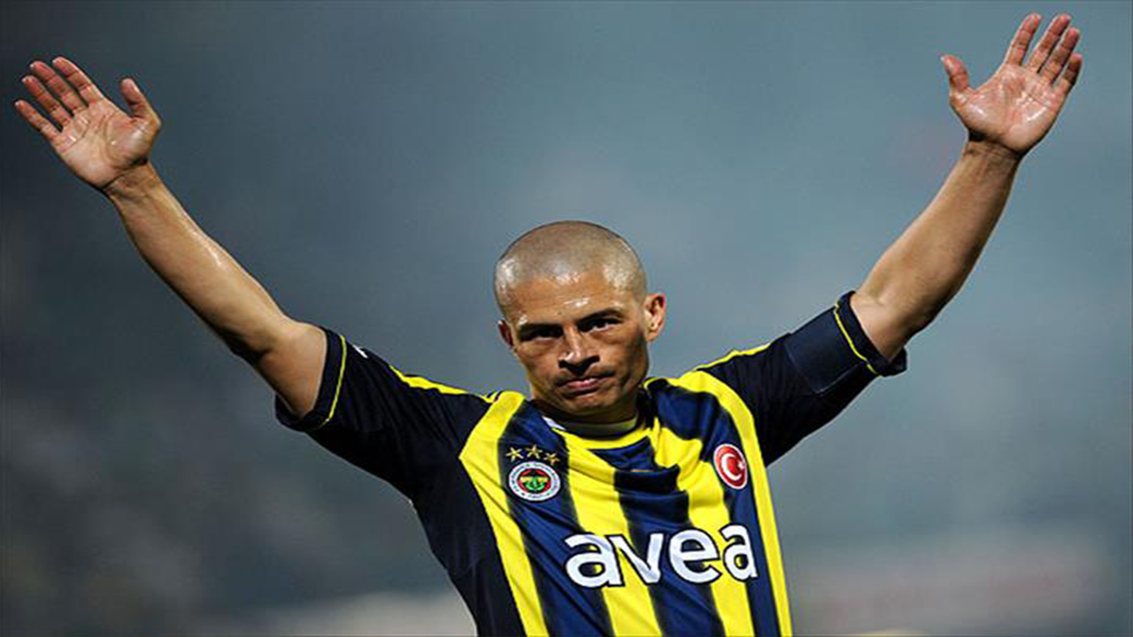 Alex, Fenerbahçe kariyerini yazdı...