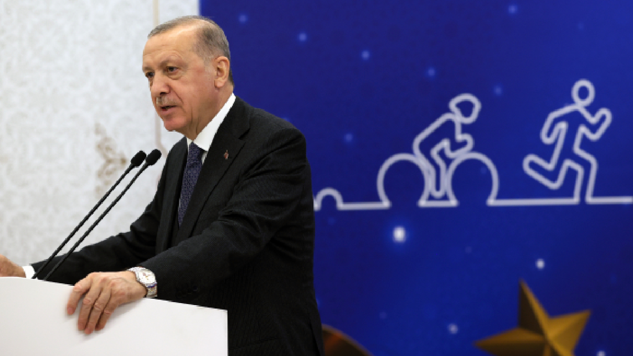Cumhurbaşkanı Erdoğan: Türkiye'nin sporda da makus talihini yendiğini görüyoruz