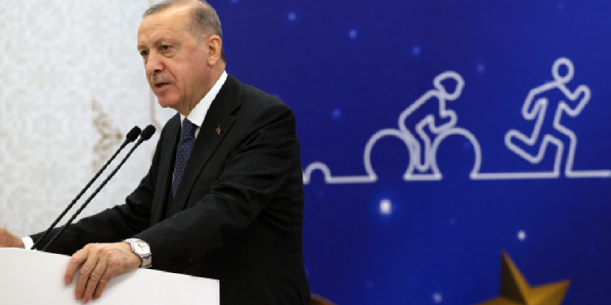 Cumhurbaşkanı Erdoğan: Türkiye'nin sporda da makus talihini yendiğini görüyoruz
