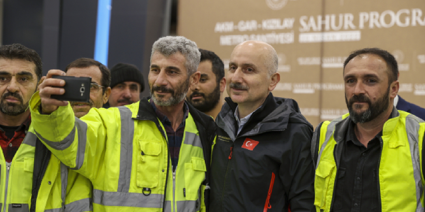 Bakan Karaismailoğlu: AKM-Gar-Kızılay Metrosu projesinde yüzde 92 ilerleme kaydettik