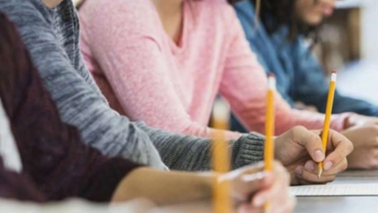 Lisede sınıfta kalanlarla ilgili yeni karar: Mesleki eğitim merkezlerine geçiş hakkı tanındı!