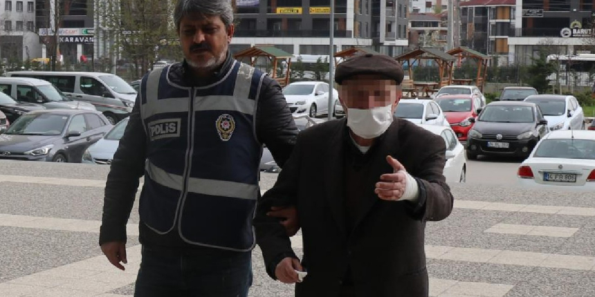 Sahur yemeğini yedikten sonra eşini bıçaklayarak öldürdü