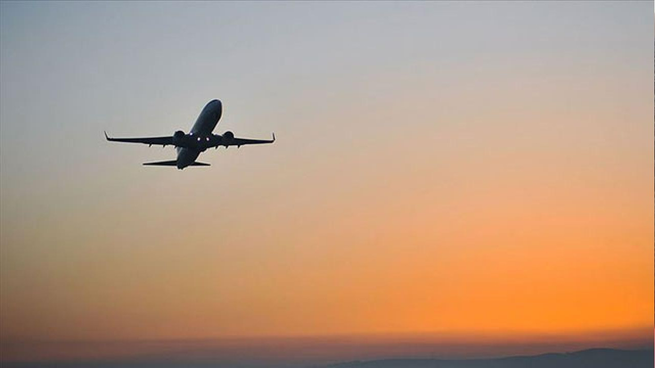 Trabzon'da ertelenen uçak seferleri yeniden başladı