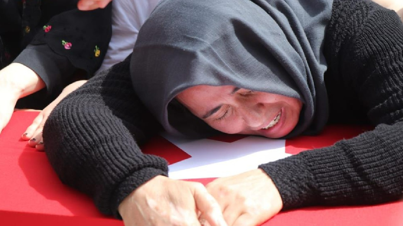 Şehit Teğmen Bekir Can Kerek, son yolculuğuna uğurlandı!