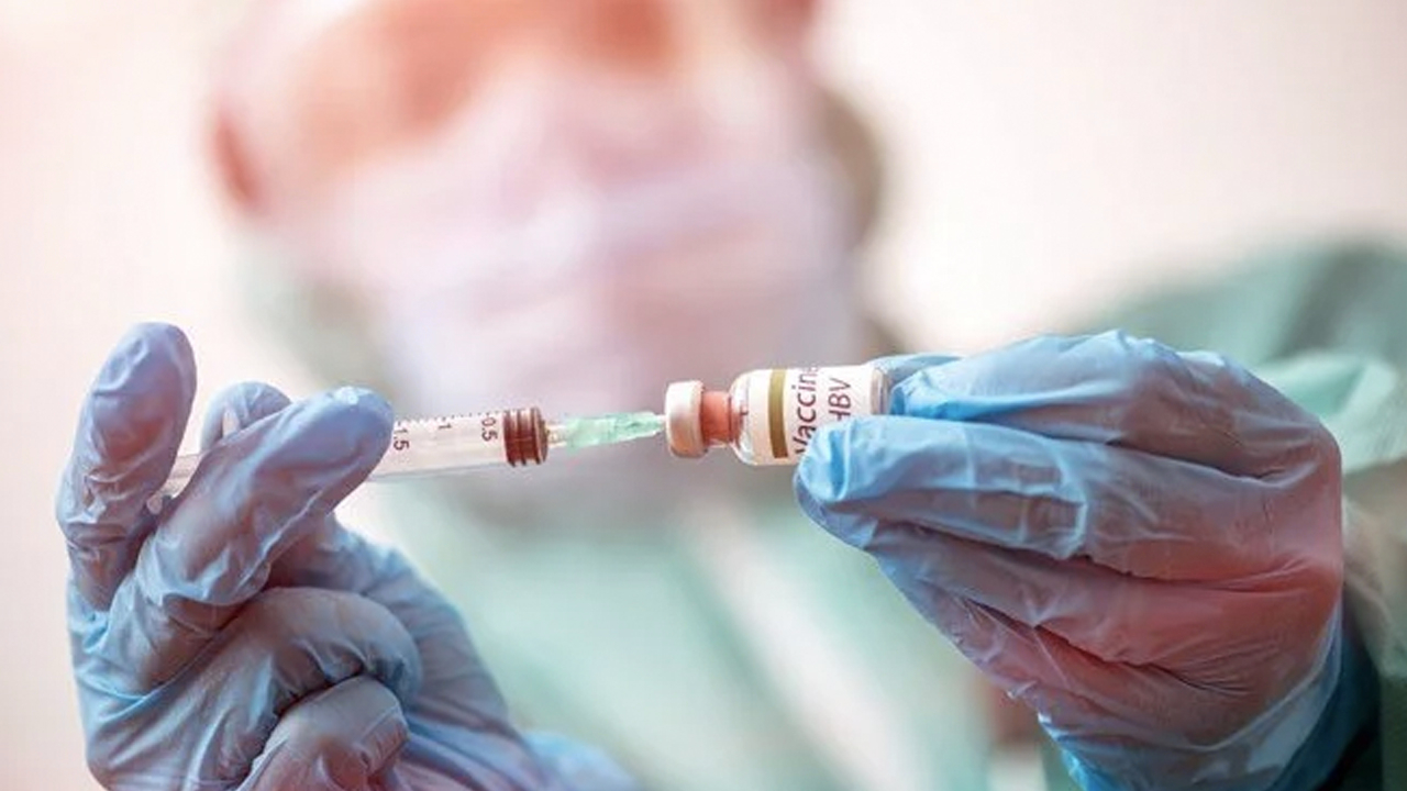 Çok sayıda ülkede 169 çocuğa bulaşmıştı... Gizemli hepatit virüsünden ilk can kaybı gerçekleşti