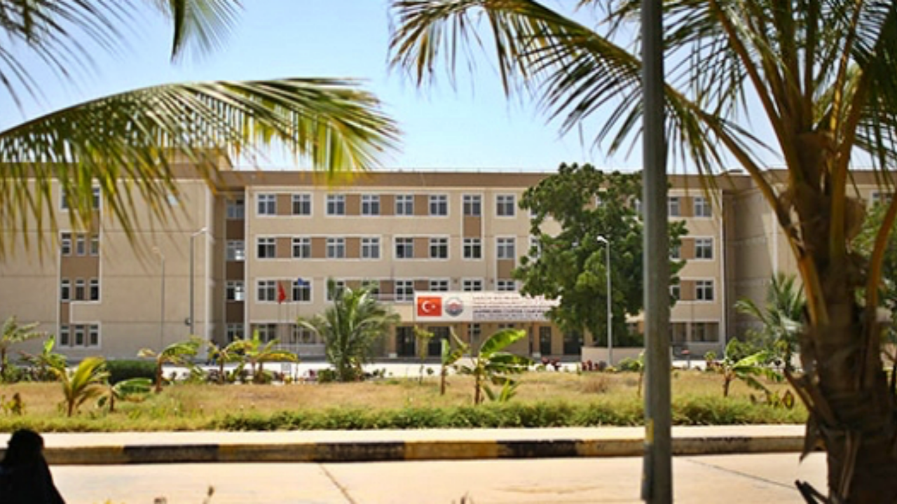 Mogadişu Recep Tayyip Erdoğan Hastanesi'ne terör saldırısı: 4 yaralı!