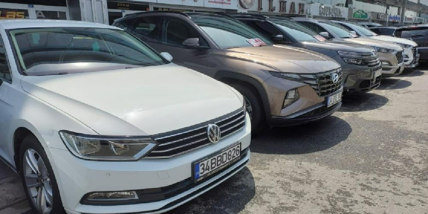 Sıfır otomobil düzenlemesi sonrası galericilerden yeni hamle: Ellerindeki yüzlerce aracı satışa çıkardılar