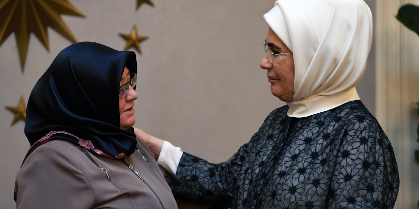 Emine Erdoğan: Engelli ve yaşlı birey bakımı yapan ailelerimize 1 milyar 261 milyon lira ödeme yapıldı
