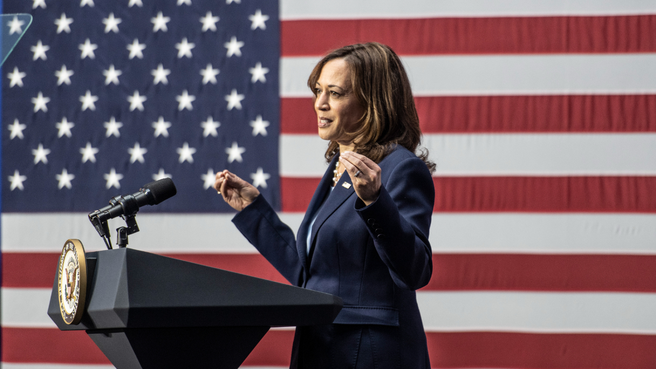ABD Başkan Yardımcısı Kamala Harris Covid-19'a yakalandı