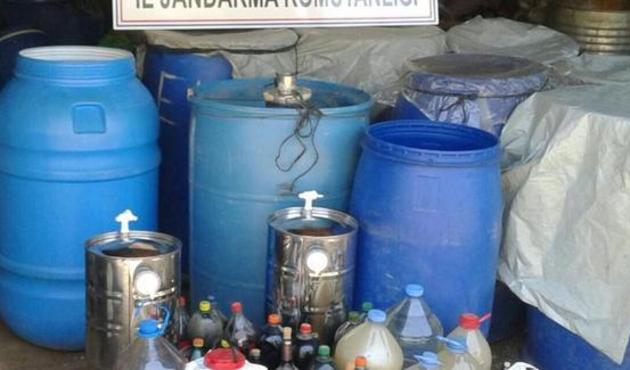 Tam 10 bin litre ele geçirildi! Manisa'da milleti zehirleyeceklerdi...