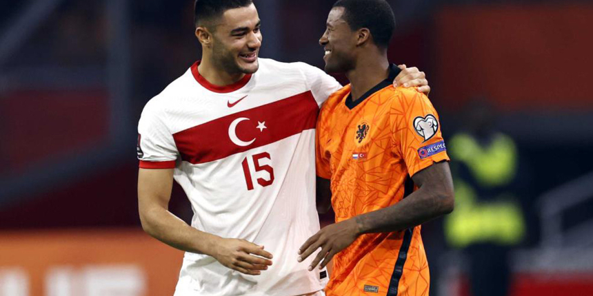 Milli futbolcu Ozan Kabak geri dönüyor ama Galatasaray'a değil