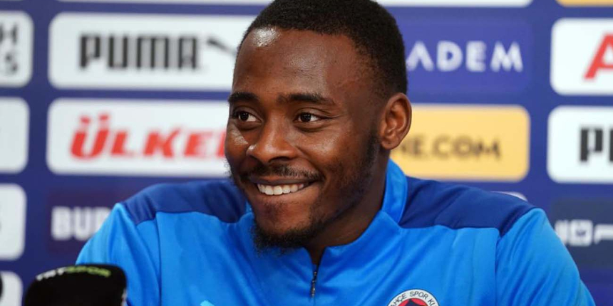 Premier Lig ekibi Crystal Palace,  Bright Osayi-Samuel için Fenerbahçe ile görüşecek