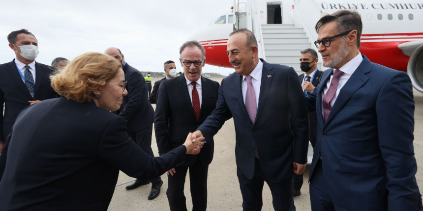 Çavuşoğlu, Latin Amerika turunun son durağı Venezuela'da!