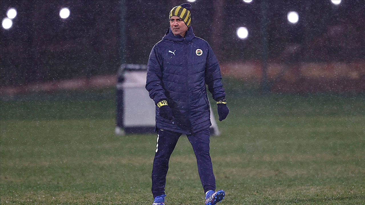 İsmail Kartal'dan Sepahan Maçı Sonrası Olay Basın Toplantısı: "Demek Ki Kalmamı İstemiyorsunuz!"