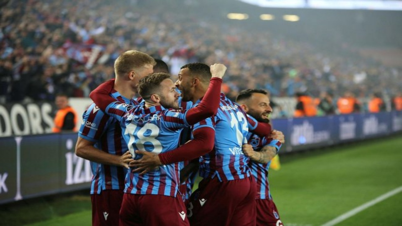 Trabzonspor 7 Şampiyonluğunda Yerli Teknik Direktör İmzası Var!