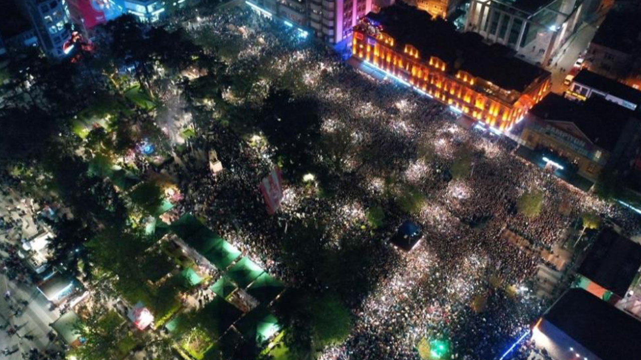 Trabzon'da insan seli! Binlerce taraftar Atatürk Alanı'nı doldurdu