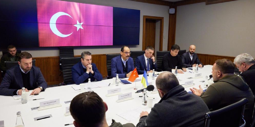 Cumhurbaşkanlığı Sözcüsü Kalın Zekenskiy ile görüştü: İstanbul sürecinin devam ettirilmesi kilit rol oynayabilir