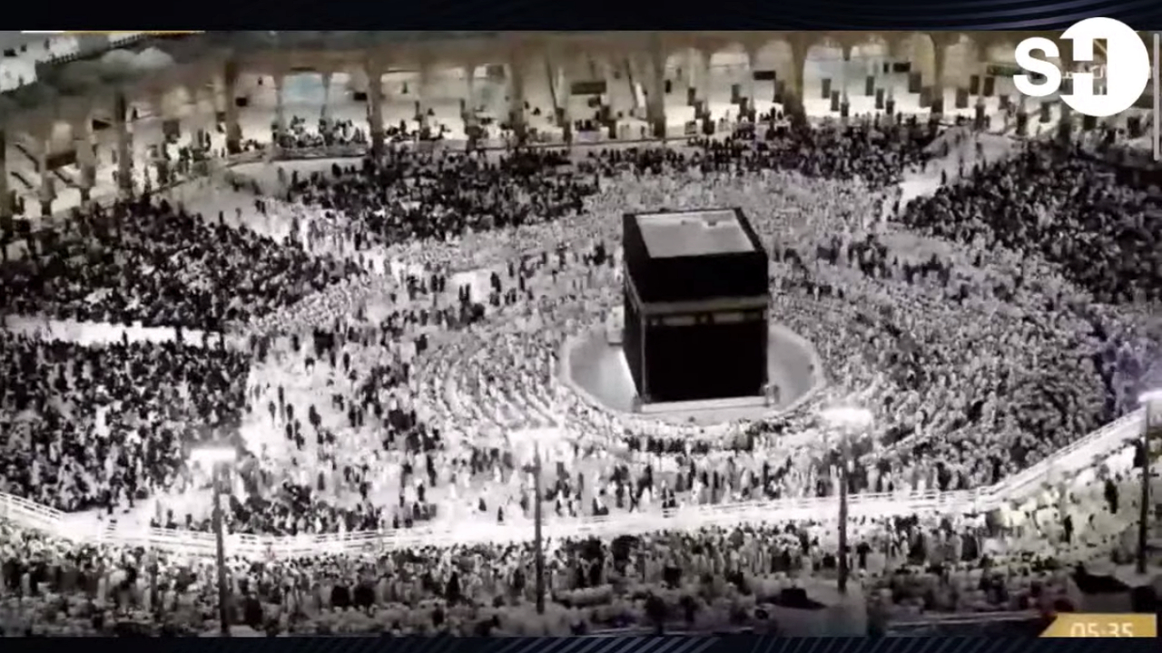 Kabe'de milyonlarca Müslümanın bayram namazı coşkusu