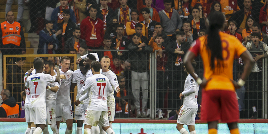ÖZET | Sivasspor, Galatasaray'ı İstanbul'da mağlup etti!