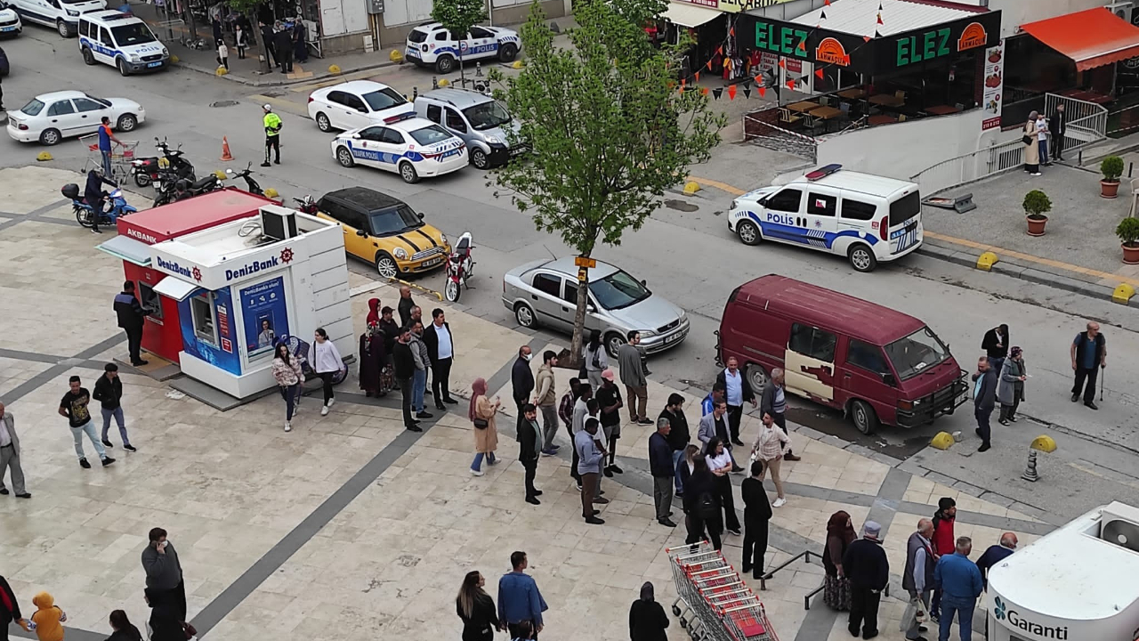 Beylik tabancasından çıkan kurşunla vurulan polis memuru vefat etti!