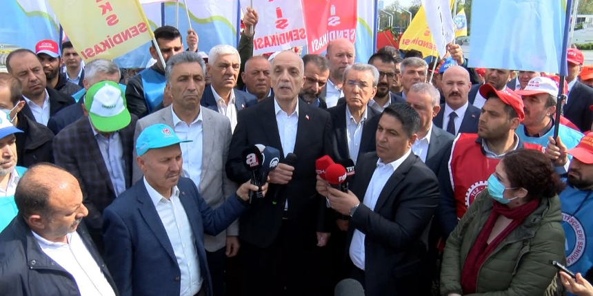TÜRK-İŞ Başkanı Atalay'dan 1 Mayıs'ta asgari ücret mesajı: Temmuz'u beklemenin bir anlamı yok!