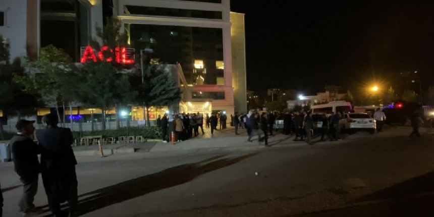 Diyarbakır'da vahşet! Araca kurşun yağdırdılar: Ölü ve yaralılar var!