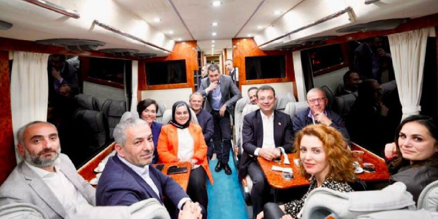 Nagehan 'İmamın kayığı'nda...