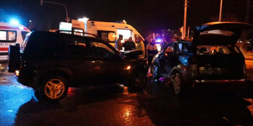 Ankara’da düğün dönüşü kaza: 2’si ağır 8 kişi yaralı