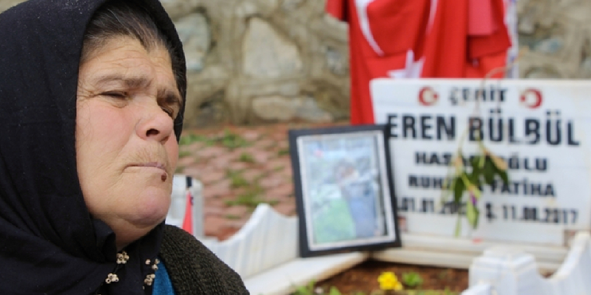 Eren'in annesi Ayşe Bülbül'den, İmamoğlu'na fotoğraf tepkisi: Demek ki evladıma üzülmedi