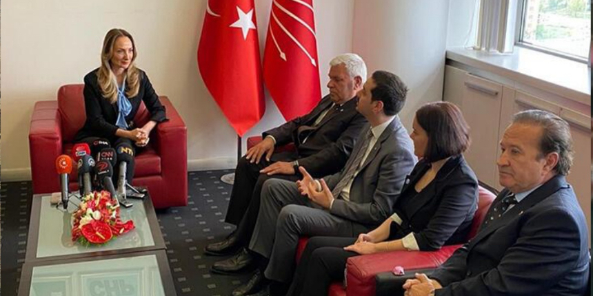 CHP heyeti DSP heyeti ile bayramlaştı