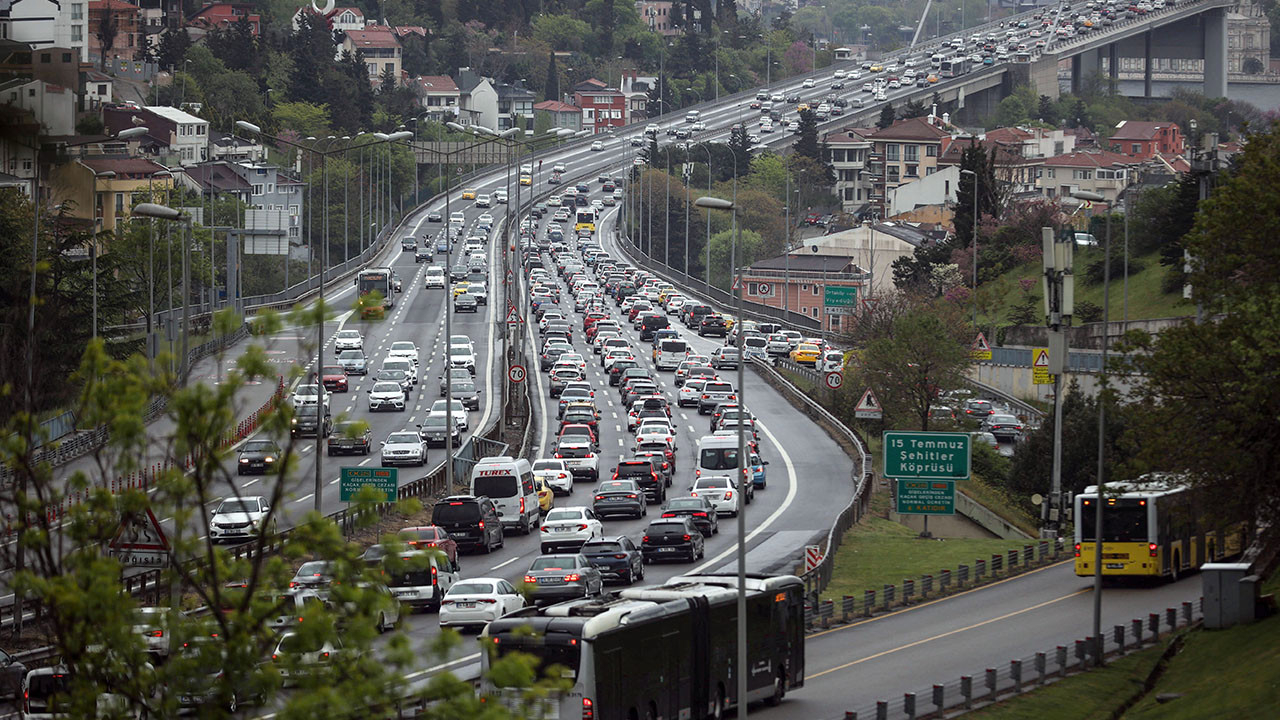 İstanbul trafiğinde bayram yoğunluğu: Yüzde 65 olarak ölçüldü