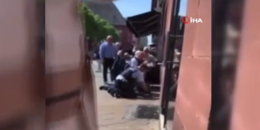 Almanya’da polis şiddeti! Yumruk attığı kişi öldü