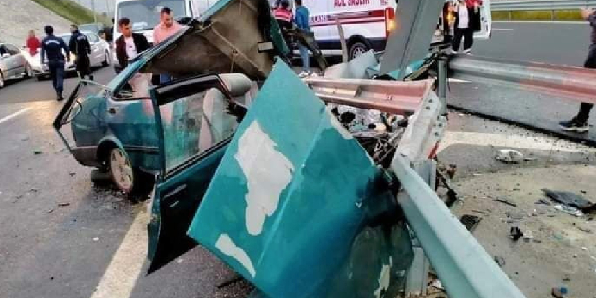 İzmir’de feci kaza! 2 kişi öldü, 3 kişi ağır yaralandı