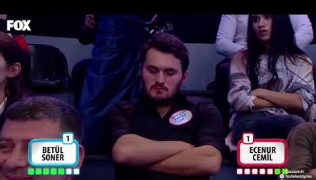 Karadenizli yarışmacı, kardeşine kızıp programı terk etmek istedi!