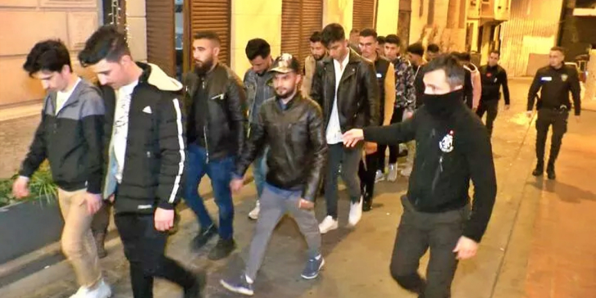 İstanbul Beyoğlu'nda 120 düzensiz göçmen yakalandı!