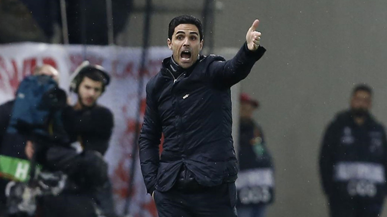 Arsenal teknik direktör Mikel Arteta'nın sözleşmesini 2025'e kadar uzattı