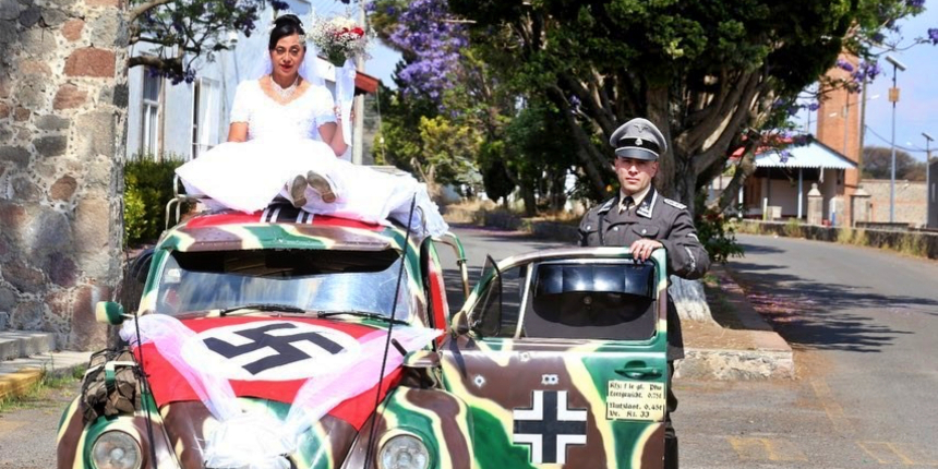 Meksika'da bir çift 'Nazi askeri' temalı düğün yaptı!