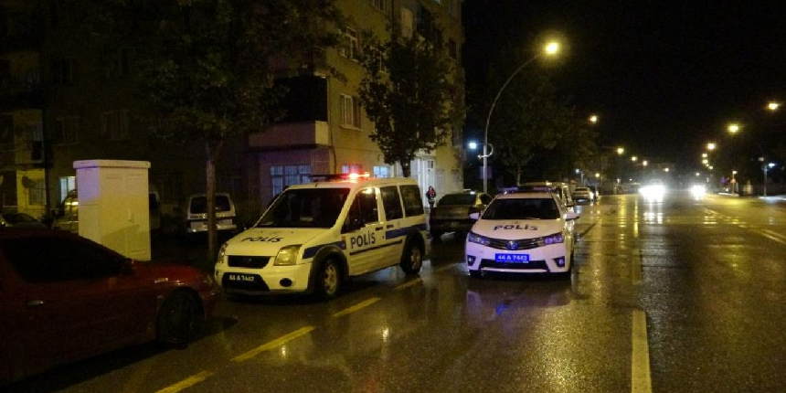 "Paranı getirdim" diyerek pompalı tüfekle ateş açtı!