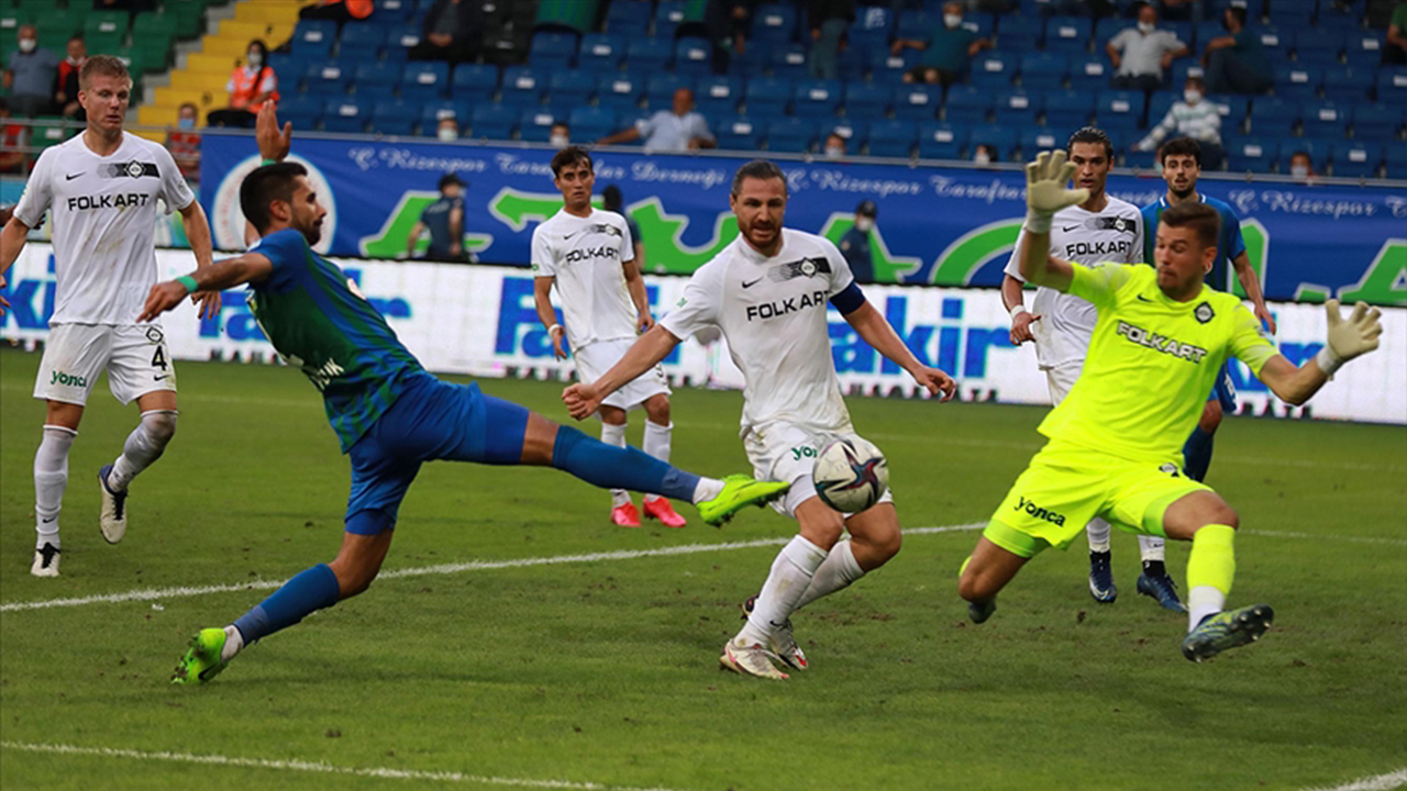 Süper Lig'de Altay ve Rize küme düştü!