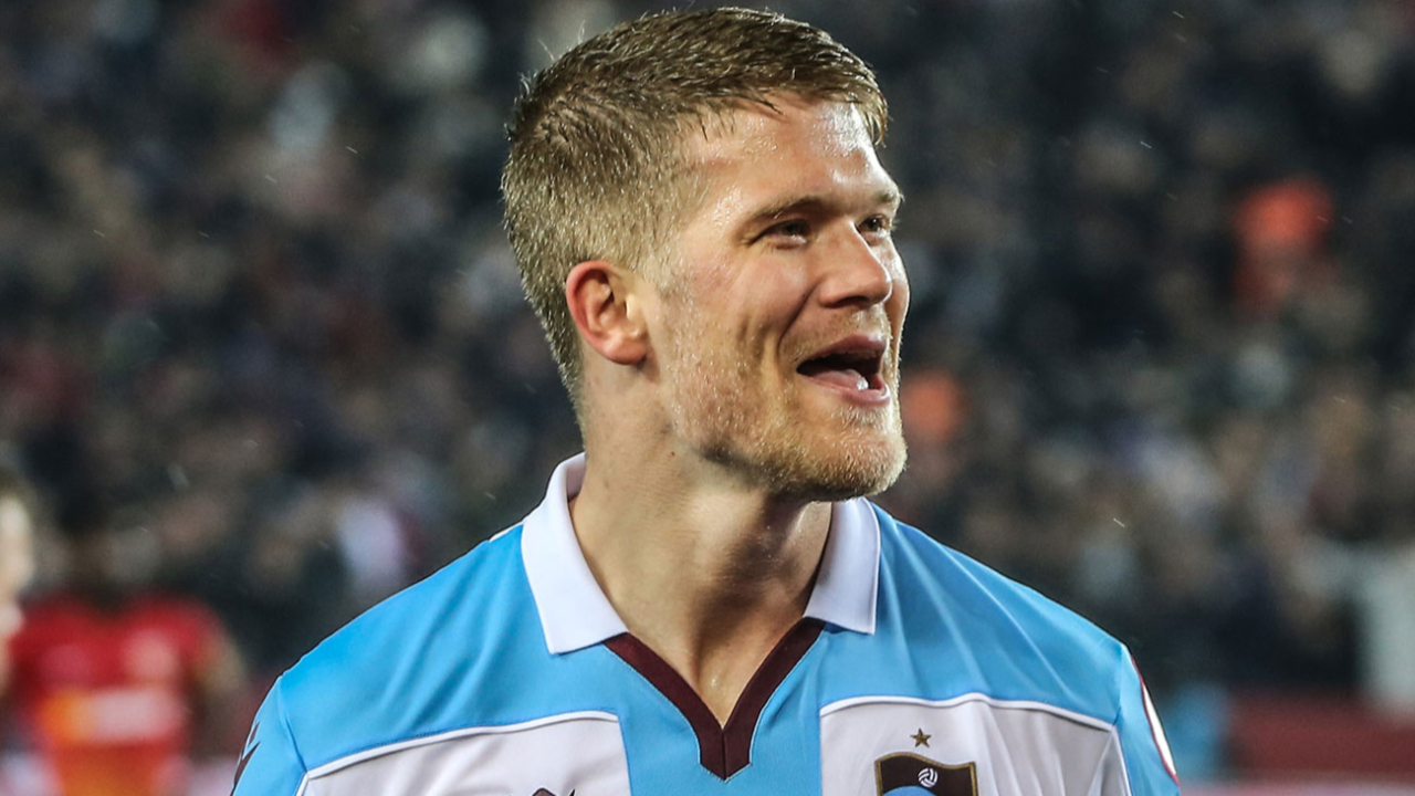 Şampiyon Trabzonspor'un yıldız forveti Andreas Cornelius'un gol krallığı hayali