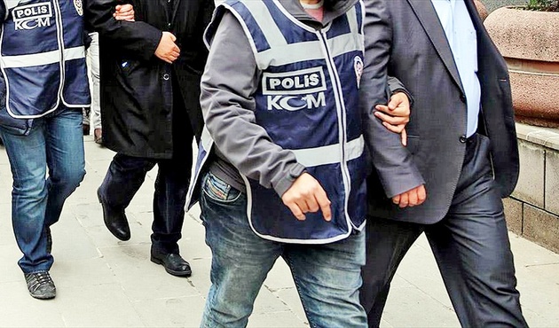 Çocuk ağlayınca yakalanmışlardı! Meğer Yunanistan'dan deport edilmişler...