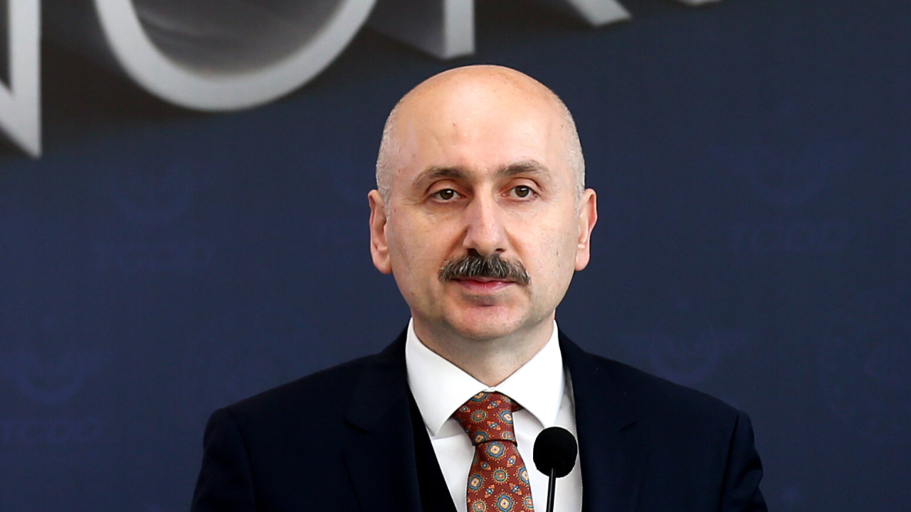 Bakan Karaismailoğlu: Milletimiz İstanbul'daki beceriksizliği izliyor