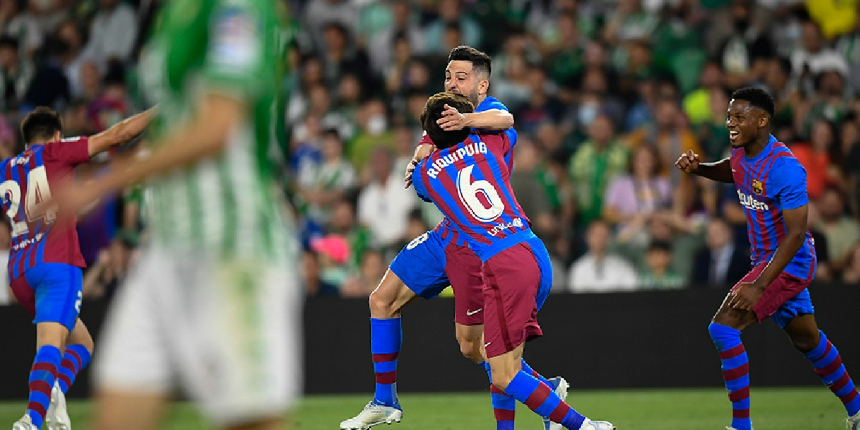 Barcelona, Betis deplasmanında son dakikada 3 puanı kaptı!