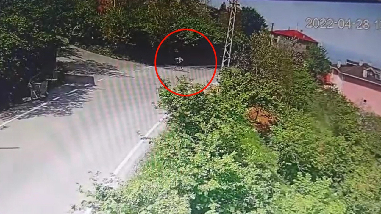 Hırsızlar için kurulan kamera dolandırıcıları yakalattı