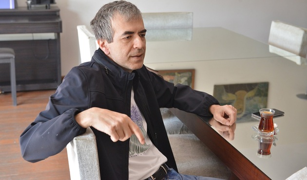 Cemil Barlas şehit pilotlarla ilgili mesajını savundu, tepki gösteren Sevilay Yılman'a hakaretler etti!