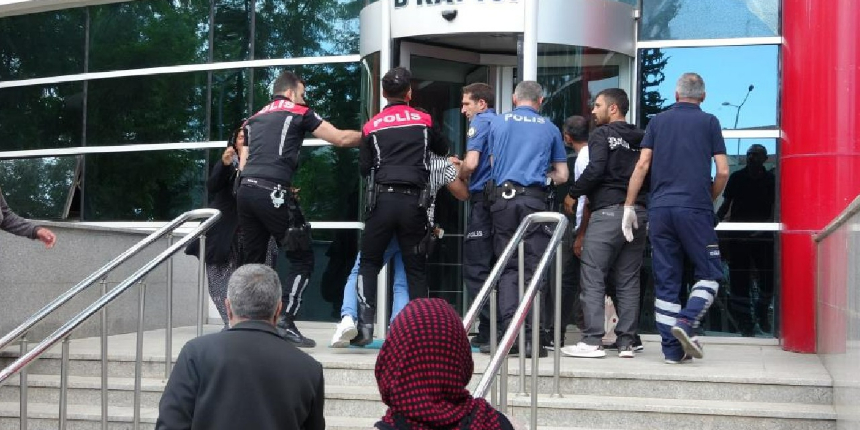 Gözaltındaki genç, adliyede intihar etti!