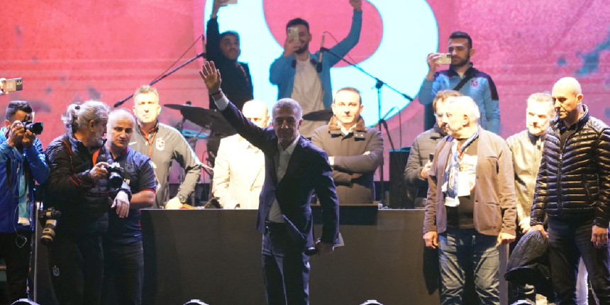 Ahmet Ağaoğlu: "Bu şampiyonlukta en büyük pay sahibi sizsiniz.