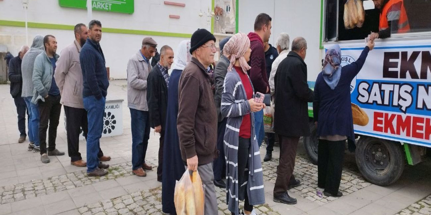 Belediye Başkanı ekmeğin fiyatını 2 TL'ye indirdi