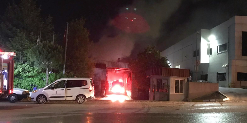 Manisa Organize Sanayi'de korkutan yangın